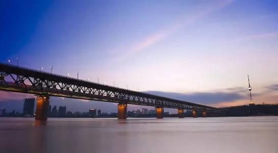 网红助力湖北,共筑疫后振兴梦”